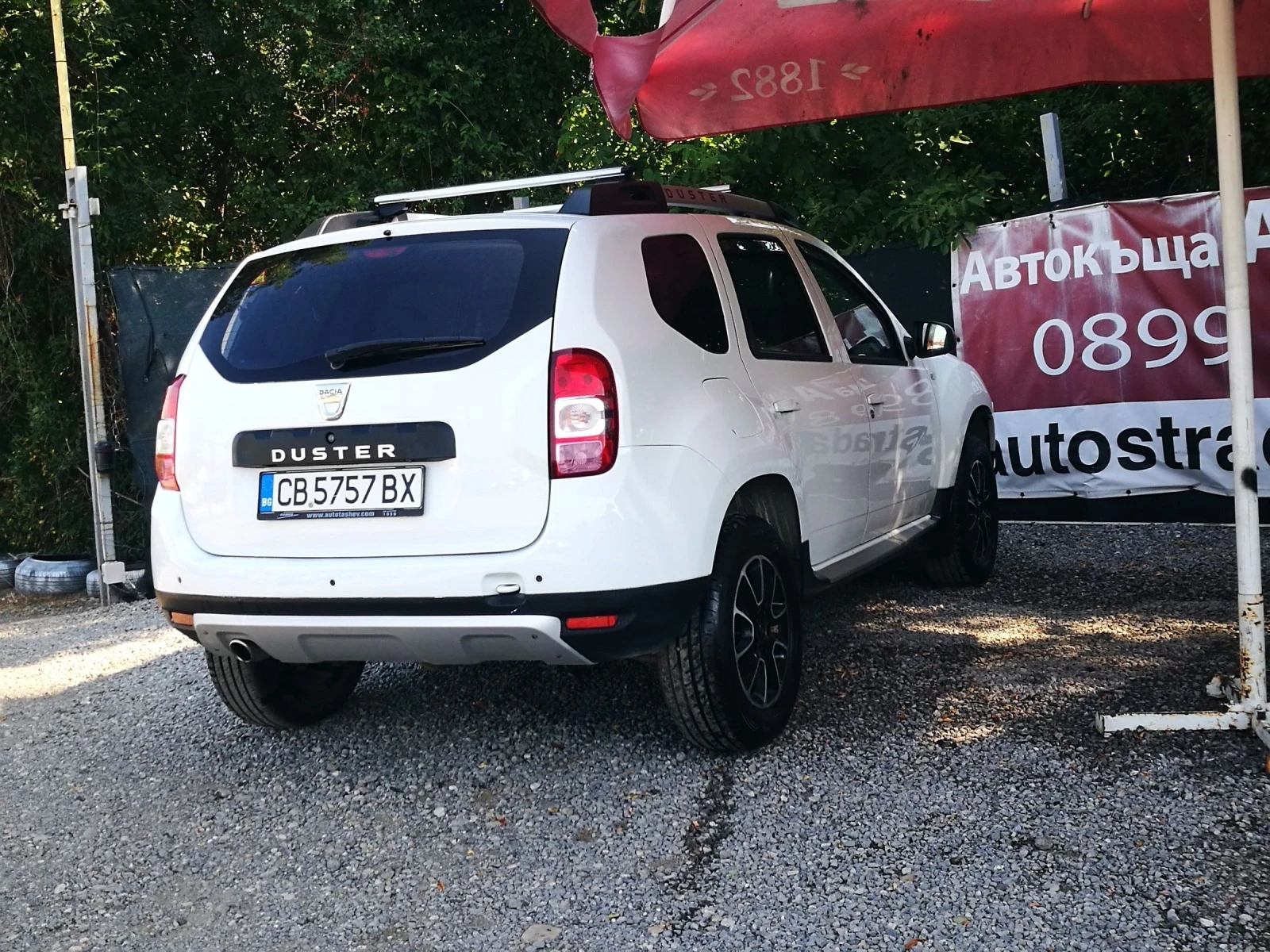 Dacia Duster 1.6i 4x4 LPG - изображение 6