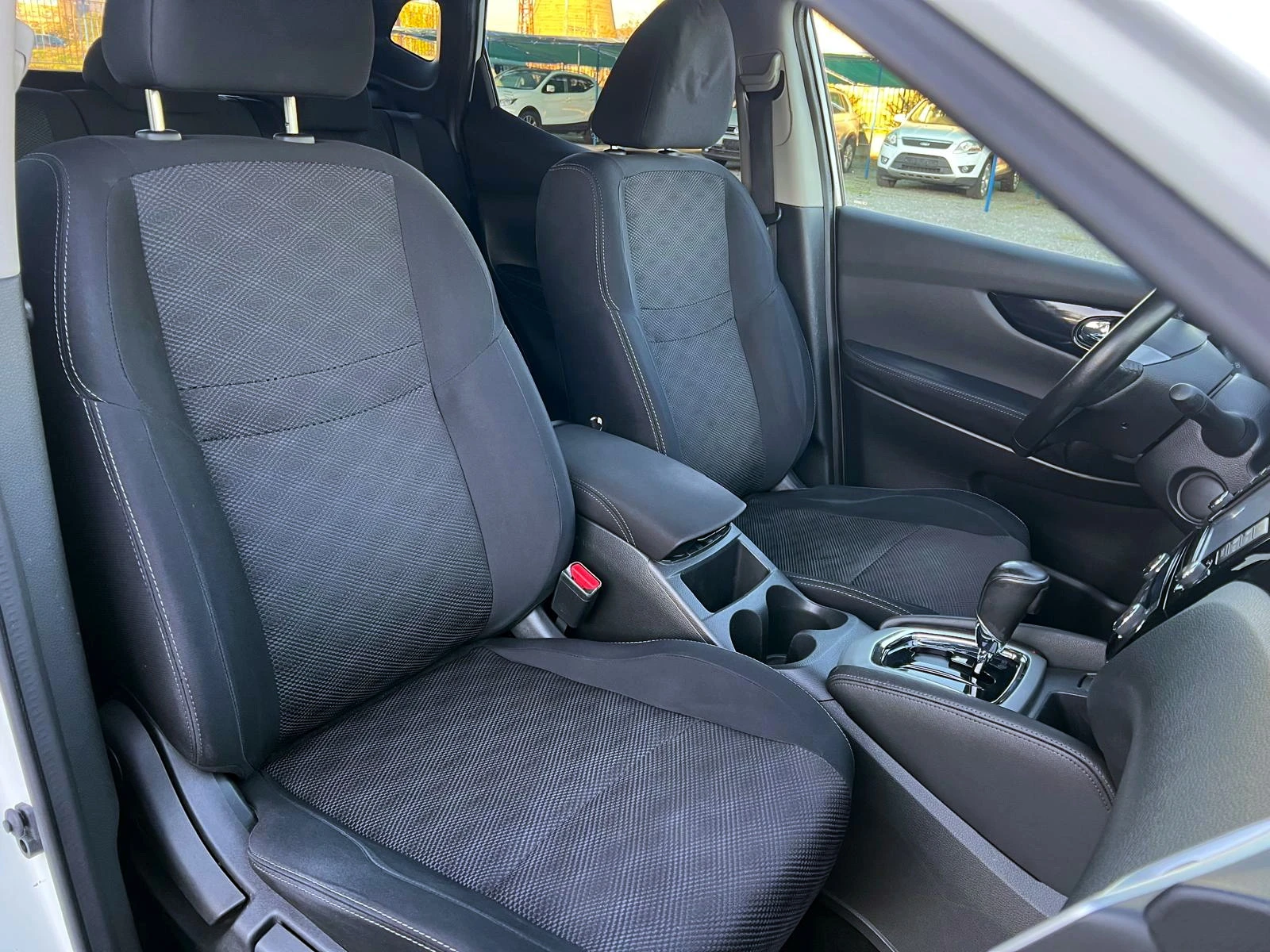 Nissan Qashqai 1, 6dCi    KEYLESS | Mobile.bg   14