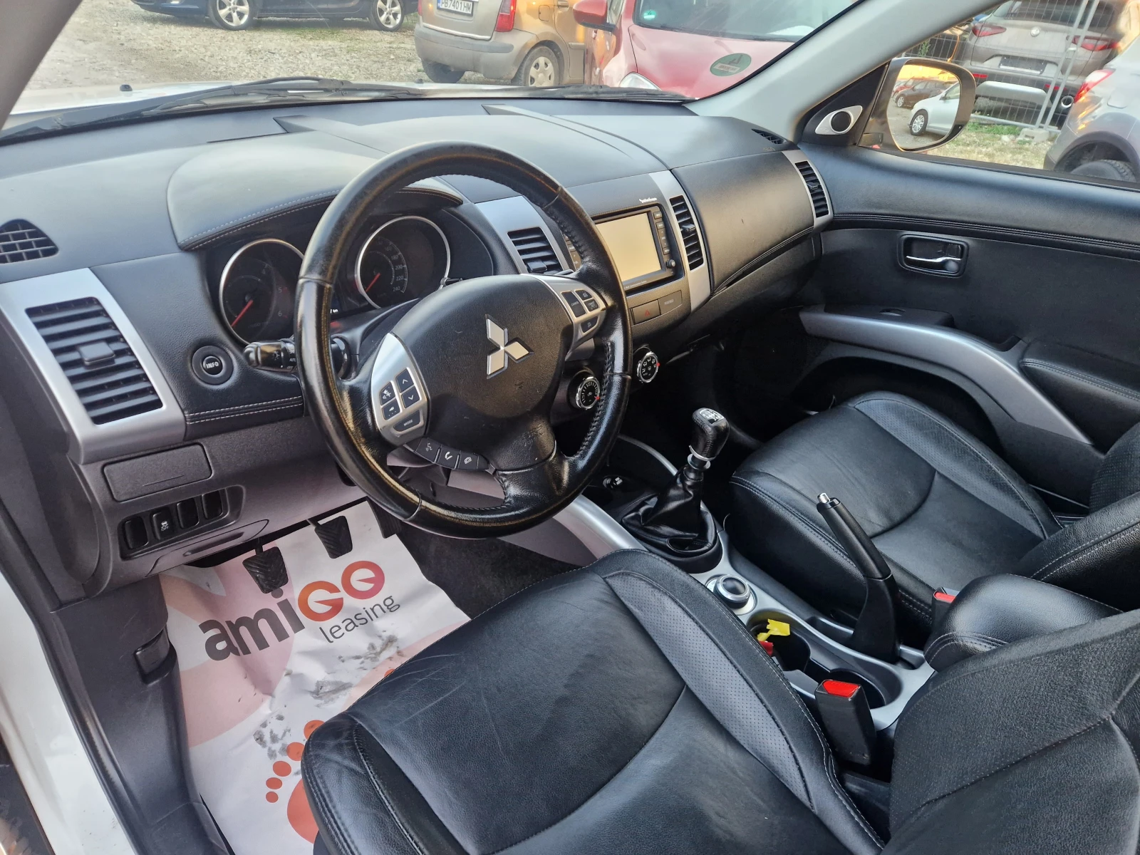 Mitsubishi Outlander 2.2DI-D 4x4 INSTYLE 6+ 1 - изображение 10