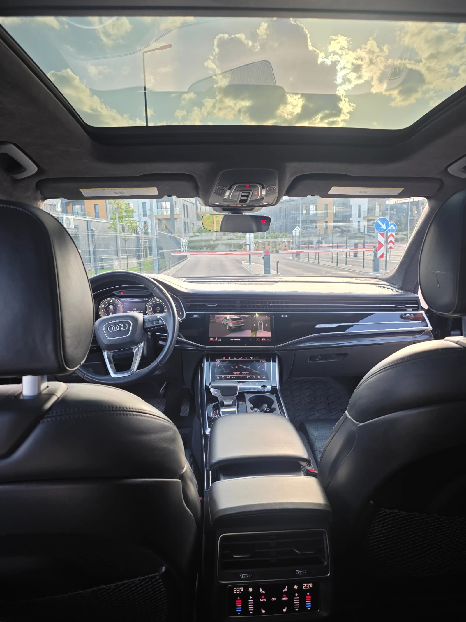 Audi Q8 3.0 mild hybrid масаж, вакуум, хед ъп, matrix, , снимка 15 - Автомобили и джипове - 54231566