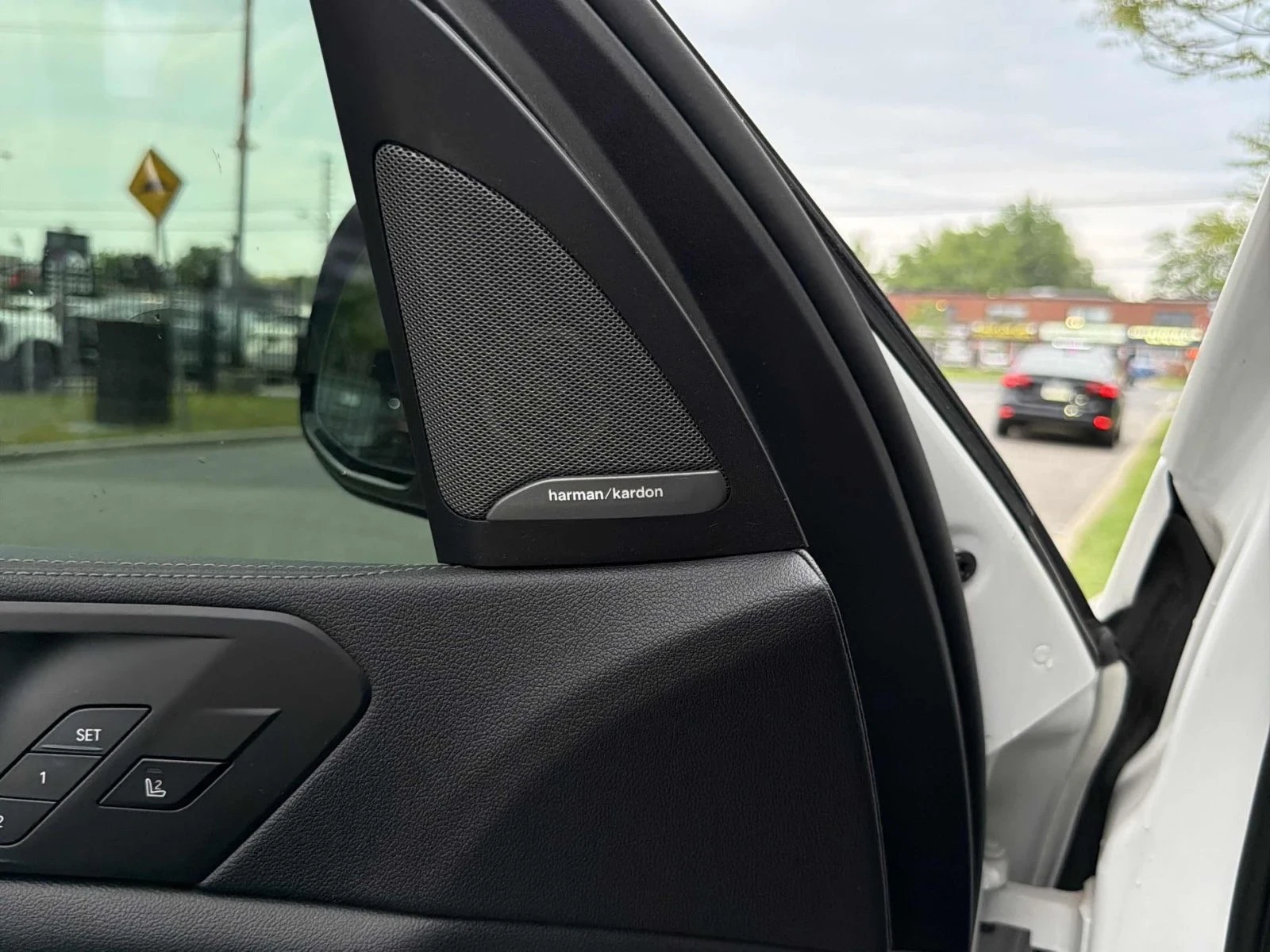 BMW X5 M-pkg| HUD| 360| Harman/Kardon| Soft-Close| , снимка 14 - Автомобили и джипове - 54821373