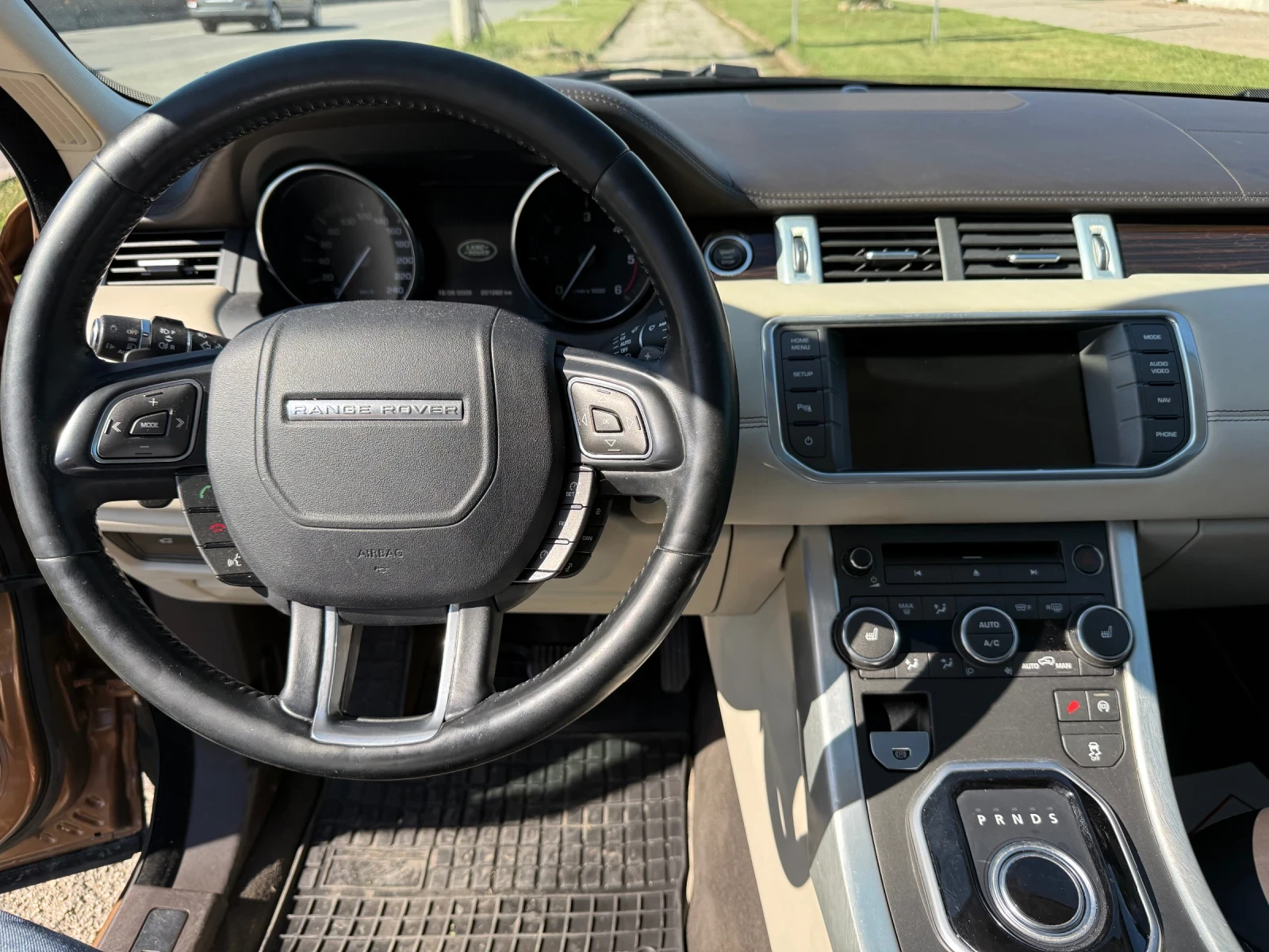 Land Rover Range Rover Evoque 2.2 TD4 Панорама , снимка 9 - Автомобили и джипове - 54916502