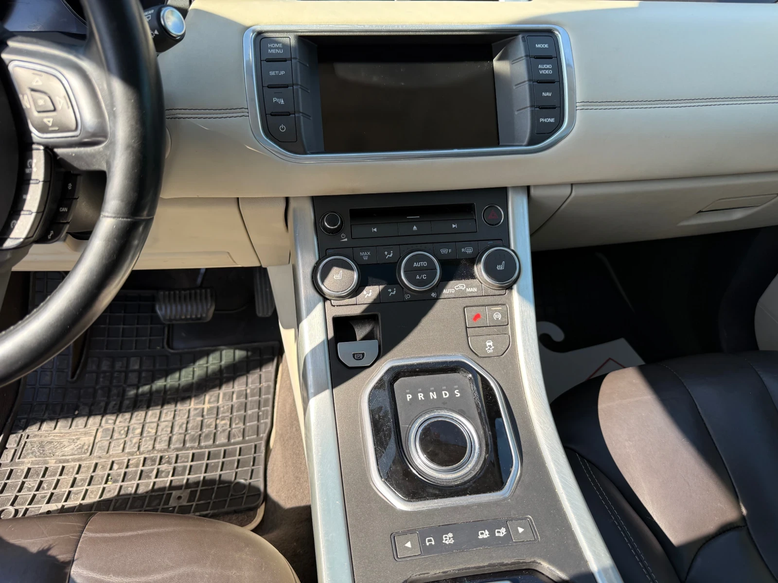 Land Rover Range Rover Evoque 2.2 TD4 Панорама , снимка 10 - Автомобили и джипове - 54916502
