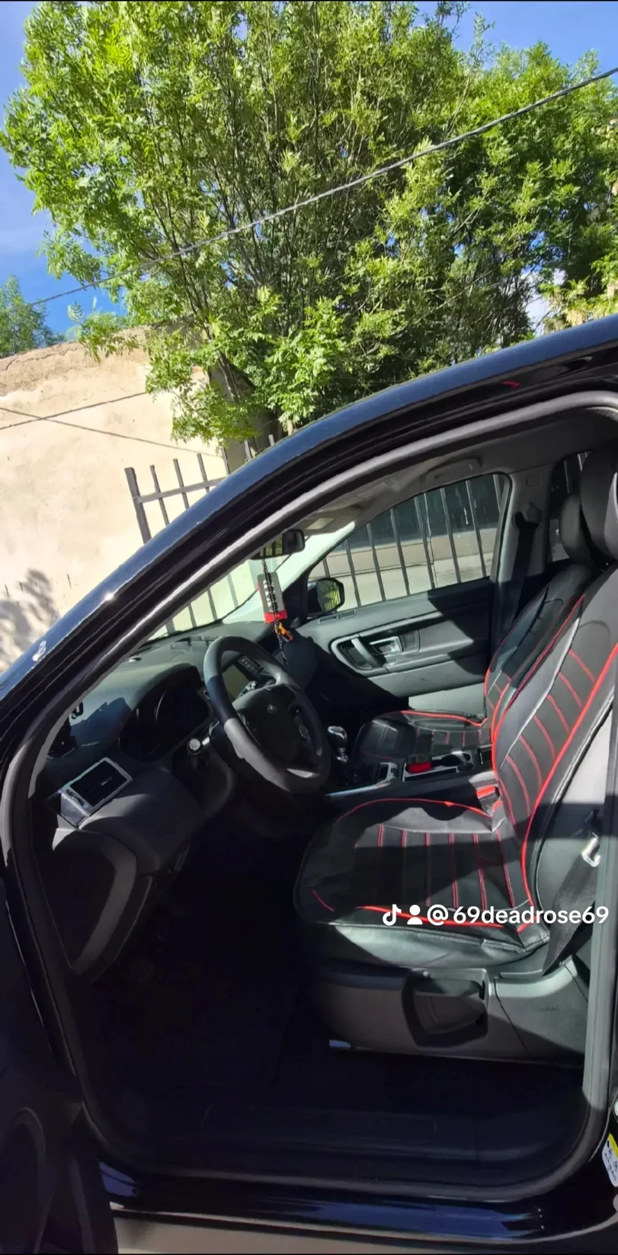 Land Rover Discovery Sport, снимка 8 - Автомобили и джипове - 55102518