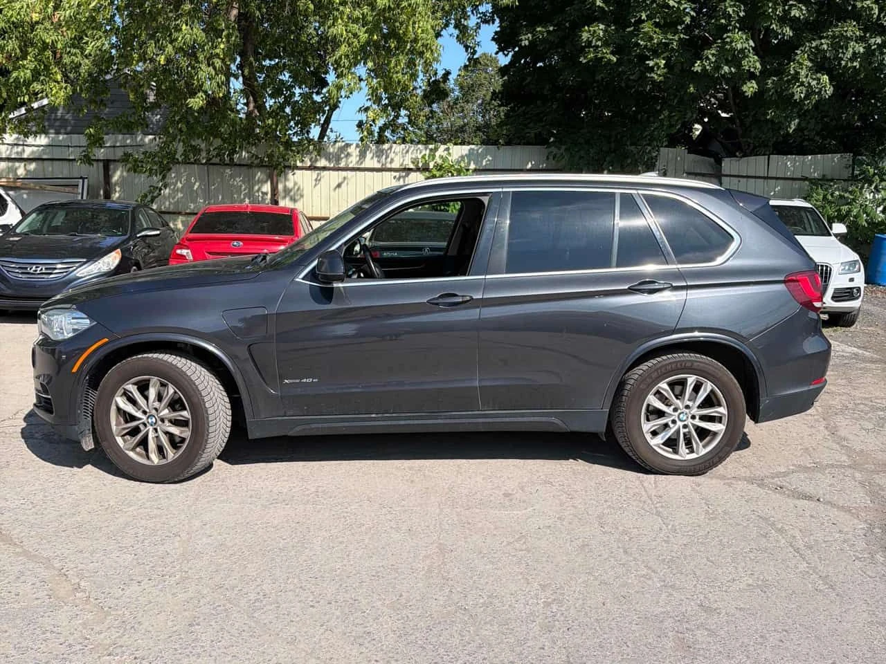 BMW X5 * xDrive40e * АВТОКРЕДИТ * КЛИП НА МОТОРА , снимка 3 - Автомобили и джипове - 55352529