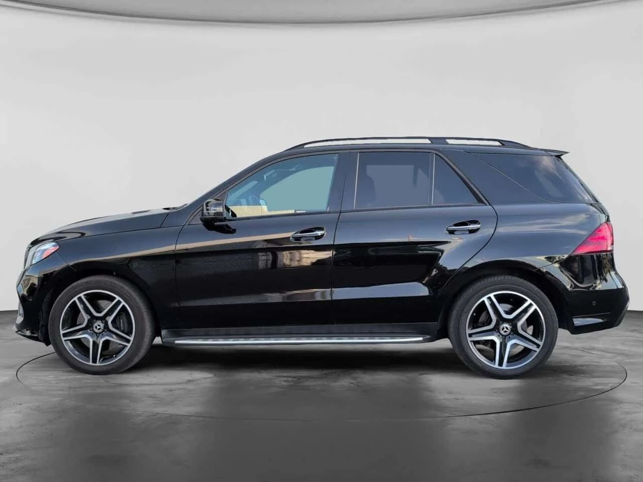 Mercedes-Benz GLE 400 ОБДУХВАНЕ* H/K* DIS* ЦЕНА ДО БЪЛГАРИЯ* , снимка 7 - Автомобили и джипове - 55477406