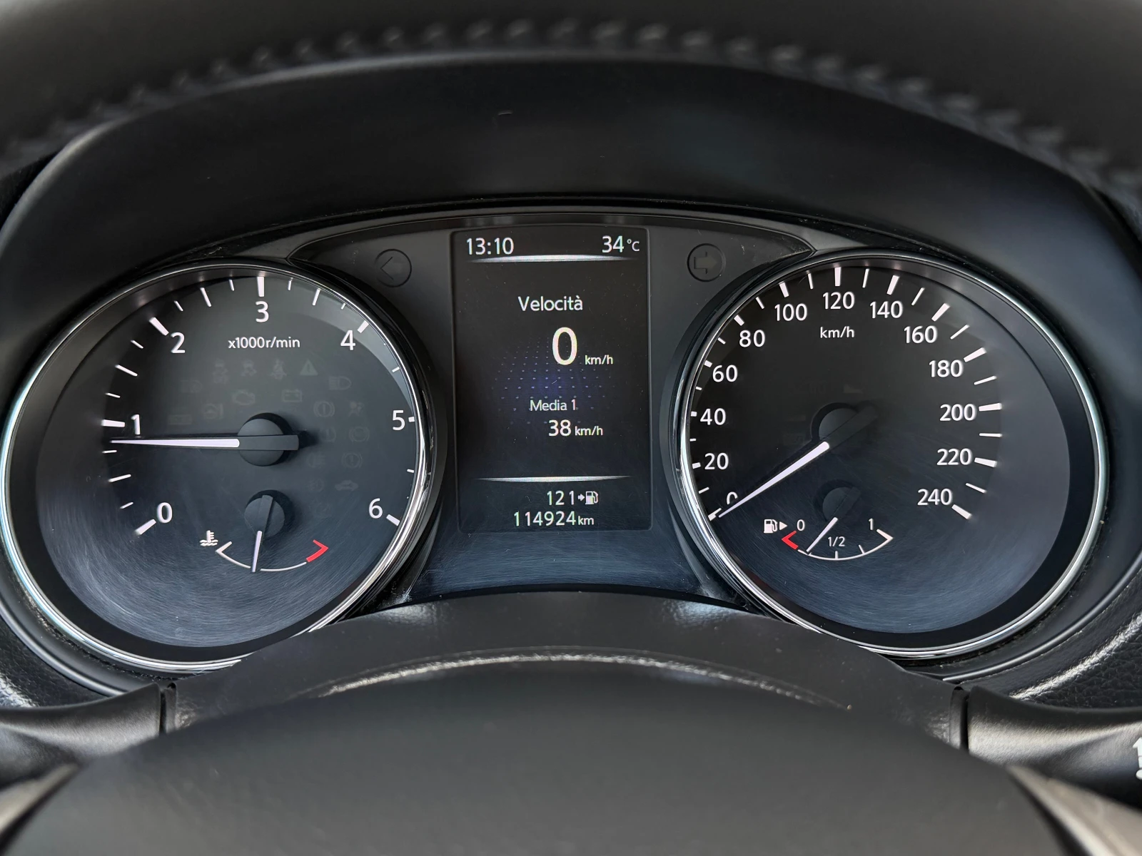 Nissan Qashqai 1.5DCI 114000km TOP TOP TOP, снимка 9 - Автомобили и джипове - 55823285