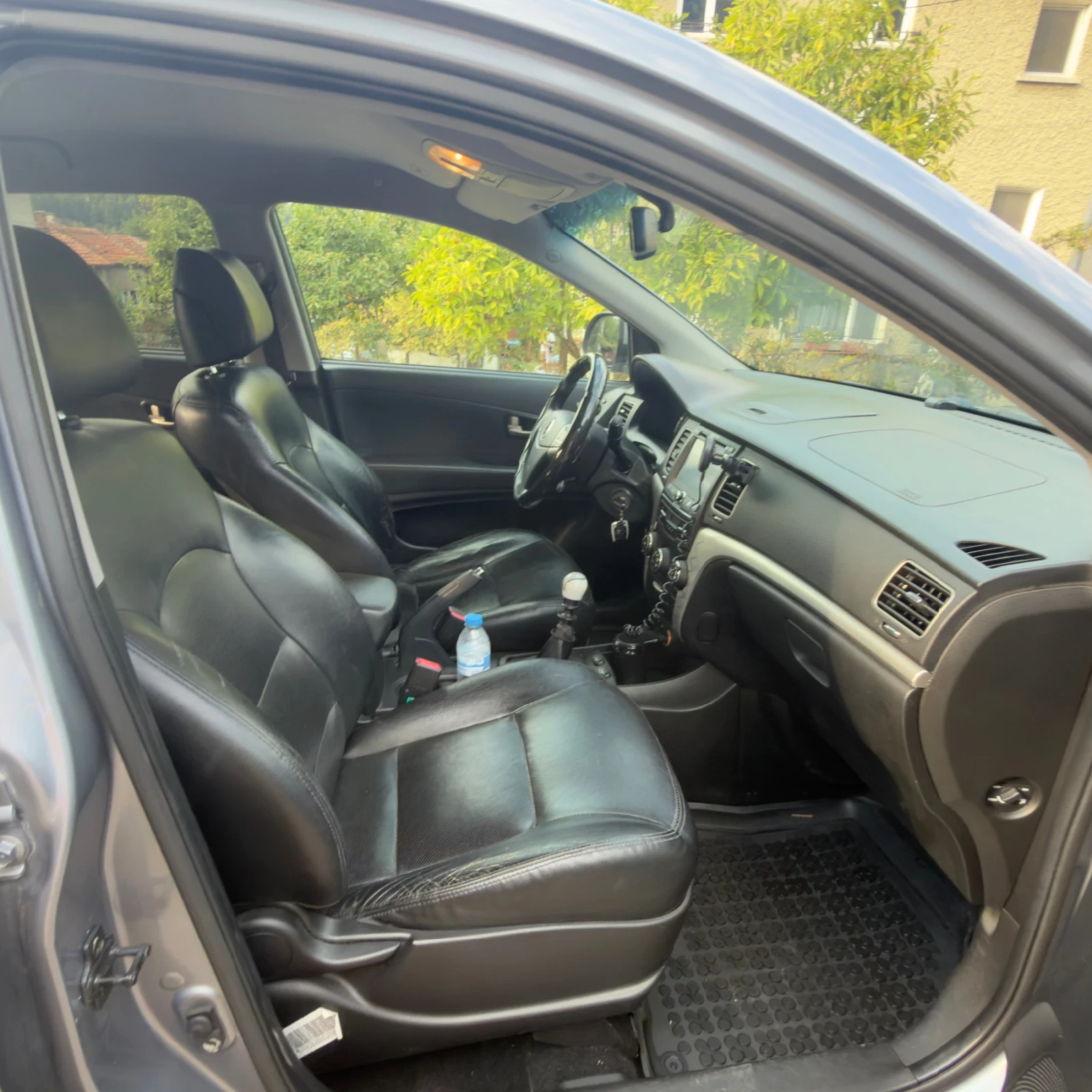 SsangYong Korando 2.0D* 4X4* 175k.c.* КОЖА* КАМЕРА* , снимка 14 - Автомобили и джипове - 56154982