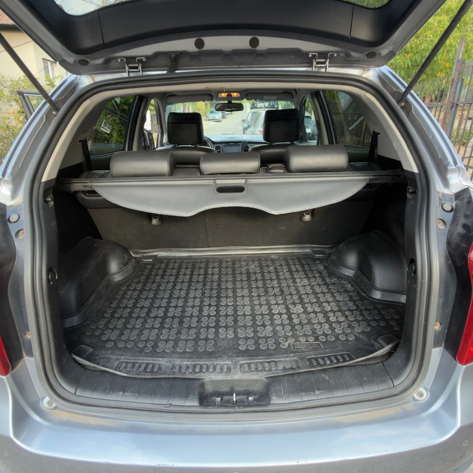SsangYong Korando 2.0D* 4X4* 175k.c.* КОЖА* КАМЕРА* , снимка 15 - Автомобили и джипове - 56154982