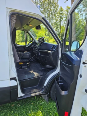 Iveco 35S18, снимка 16