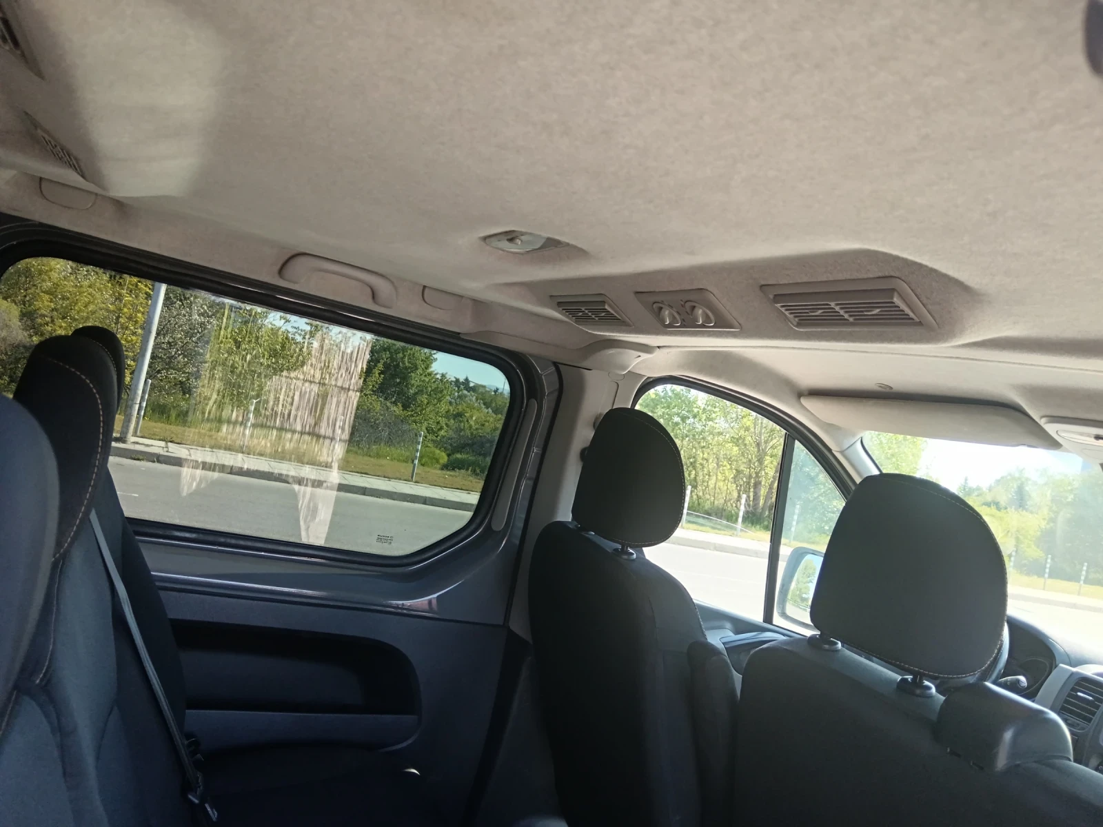 Renault Trafic 1.6 DCI, снимка 6 - Бусове и автобуси - 54573288