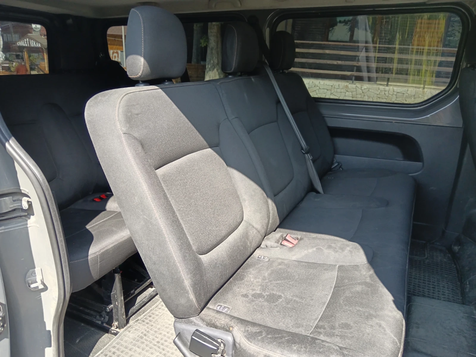 Renault Trafic 1.6 DCI, снимка 10 - Бусове и автобуси - 54573288