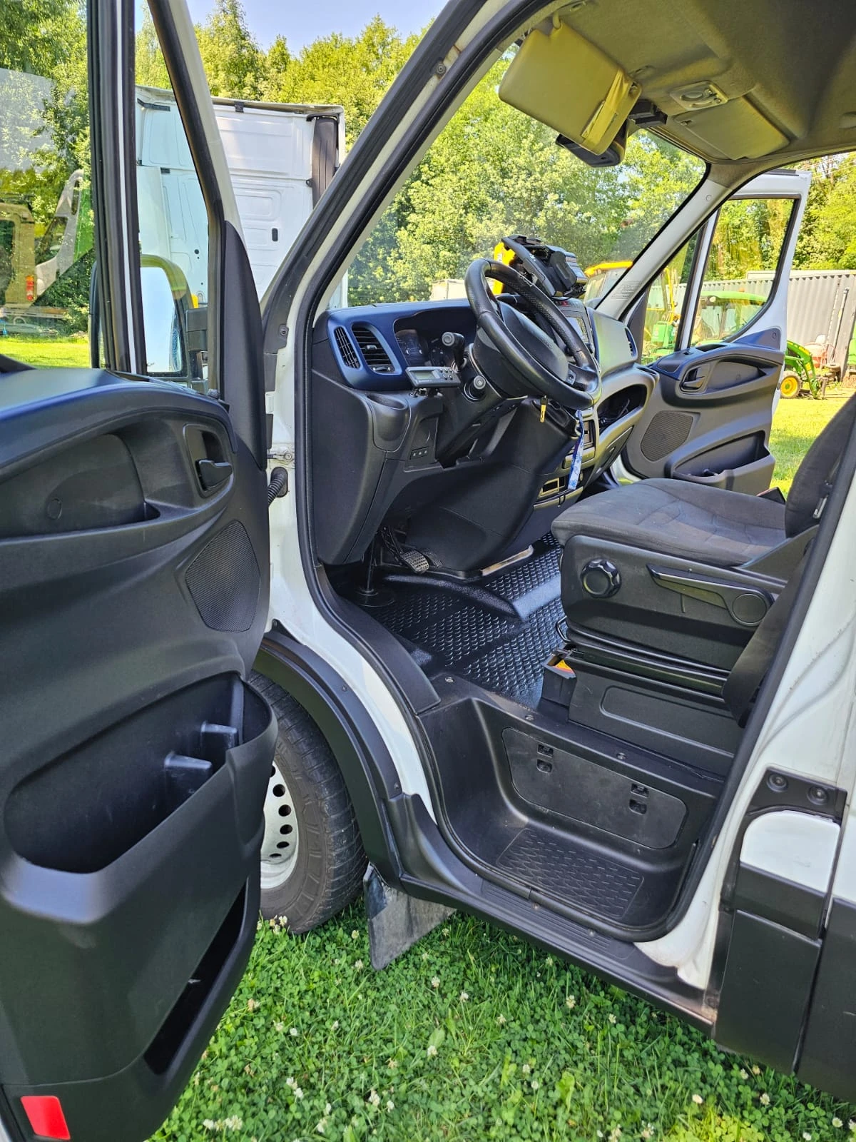 Iveco 35S18, снимка 11 - Бусове и автобуси - 55381116
