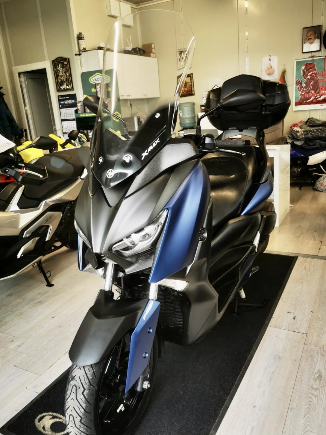 Yamaha X-max 300i ABS/TC/LED 04.2018г.