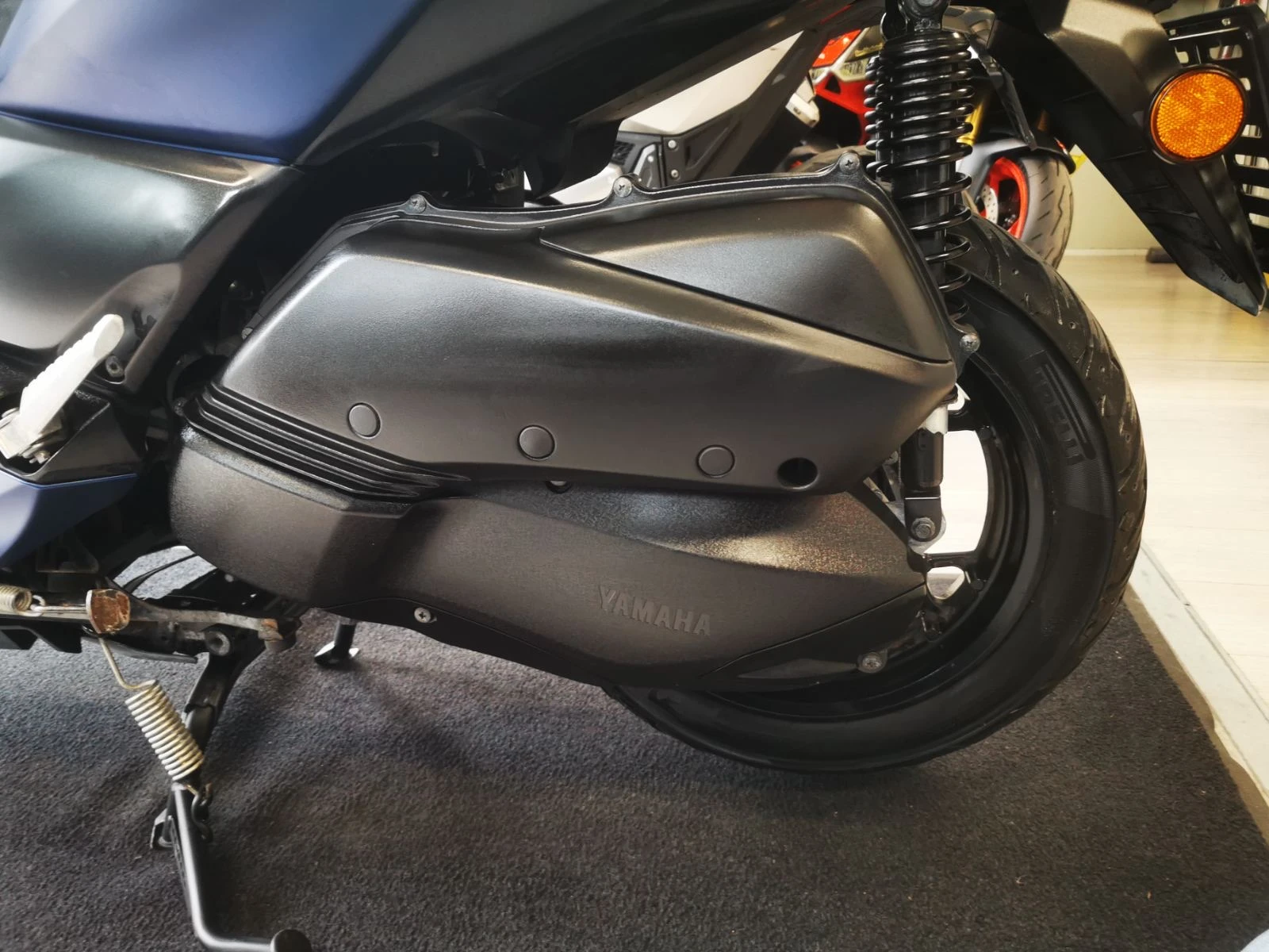 Yamaha X-max 300i ABS/TC/LED 04.2018г., снимка 6 - Мотоциклети и мототехника - 54037398