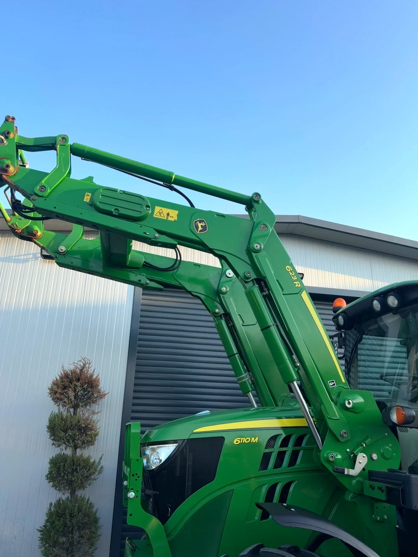 Трактор John Deere 6110M 4600мч. 100% реален, снимка 8 - Селскостопанска техника - 55791543