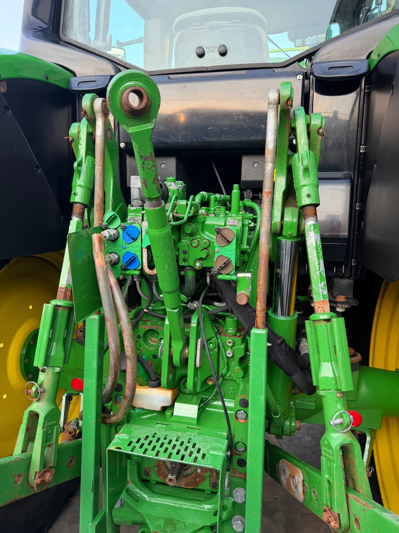 Трактор John Deere 6110M 4600мч. 100% реален, снимка 6 - Селскостопанска техника - 55791543