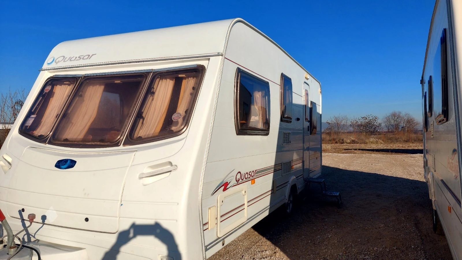 �������� Lunar Quasar | Mobile.bg � ����������� 1