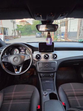 Mercedes-Benz CLA 200, снимка 6