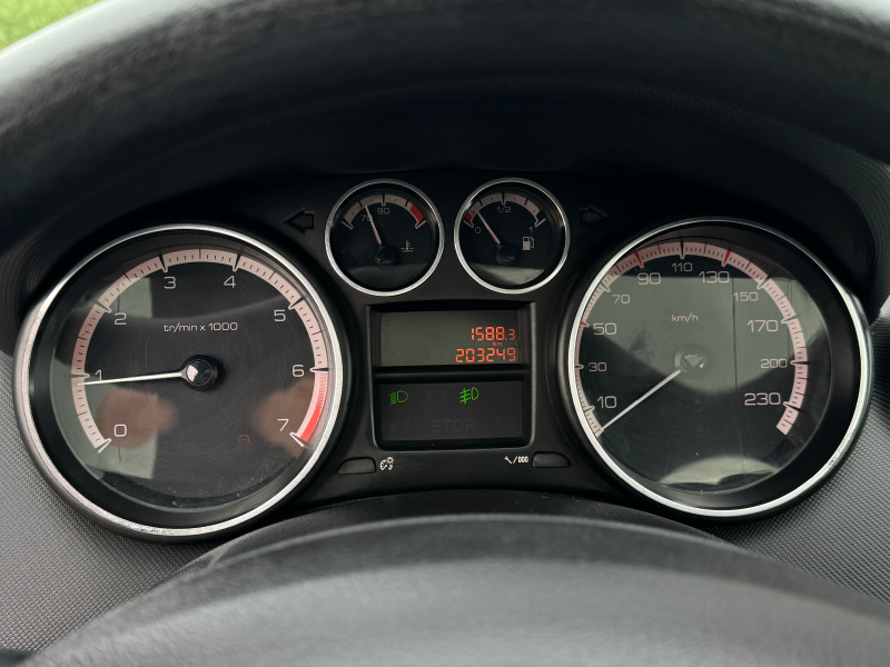 Peugeot 308 1.6i * Климатик* * Италия* , снимка 16 - Автомобили и джипове - 45829290