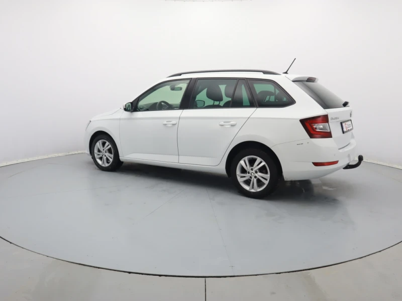 Skoda Fabia 2г. ГАРАНЦИЯ, снимка 8 - Автомобили и джипове - 48627305