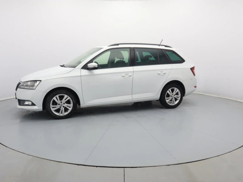 Skoda Fabia 2г. ГАРАНЦИЯ, снимка 5 - Автомобили и джипове - 48627305