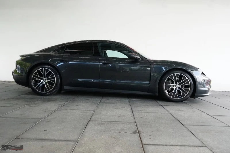 Porsche Taycan 4S/530HP/BURMESTER/PANO/CHRONO/ACC/HUD/360/826v, снимка 6 - Автомобили и джипове - 52492618