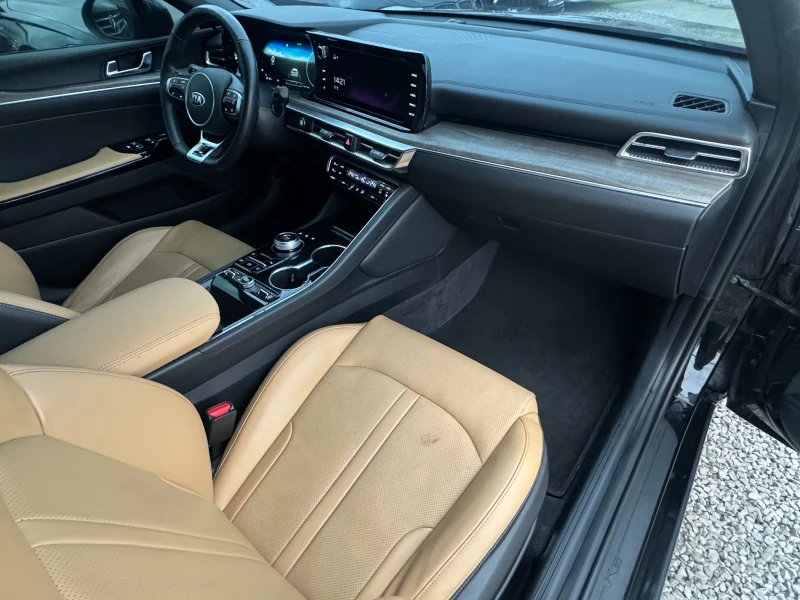 Kia K5 1.6 T-GDi ! Noblesse !, снимка 11 - Автомобили и джипове - 52722588