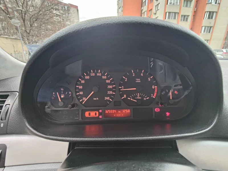 BMW 318, снимка 12 - Автомобили и джипове - 53023655