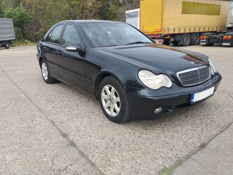 Mercedes-Benz C 220 2.2CDI Италия, снимка 2 - Автомобили и джипове - 53223548