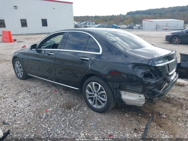 Mercedes-Benz C 300 4MATIC - изображение 3