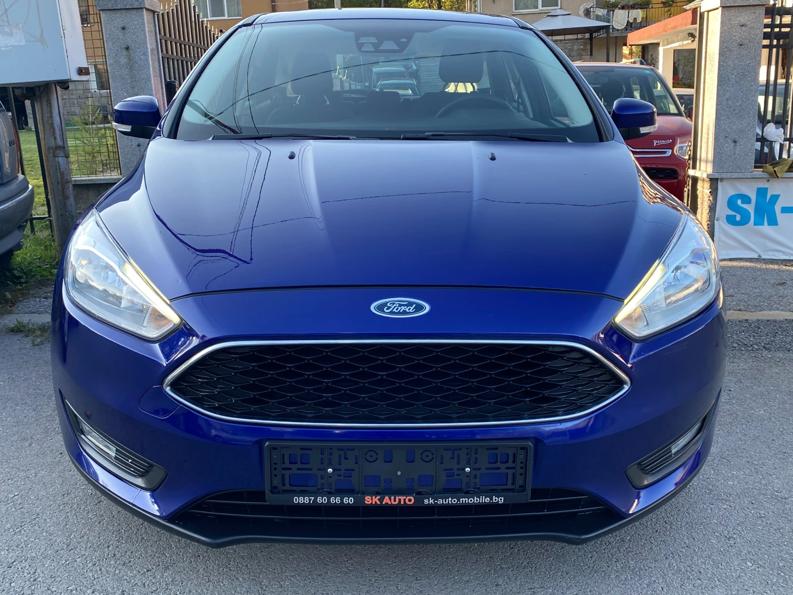 Ford Focus 1.0i-100k.s-2018g-EURO6B-NAVI-LED-PDC - изображение 2