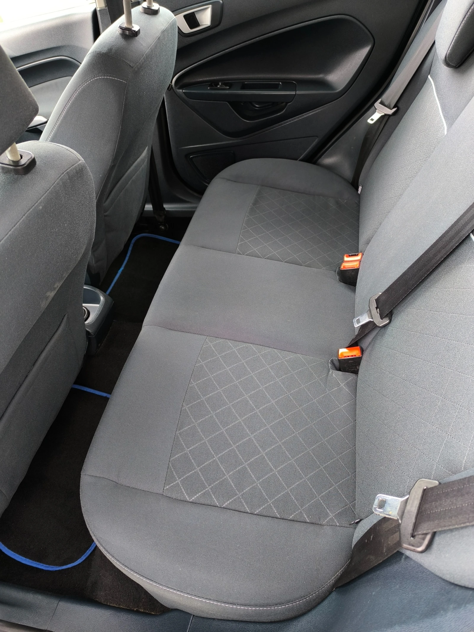 Ford Fiesta 1.4 - изображение 7