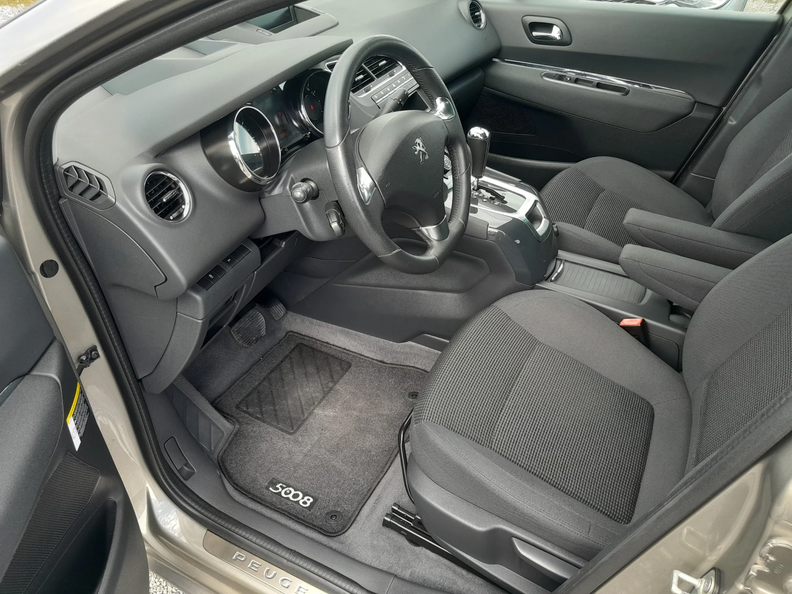 Peugeot 5008 1.6i 155 - изображение 10