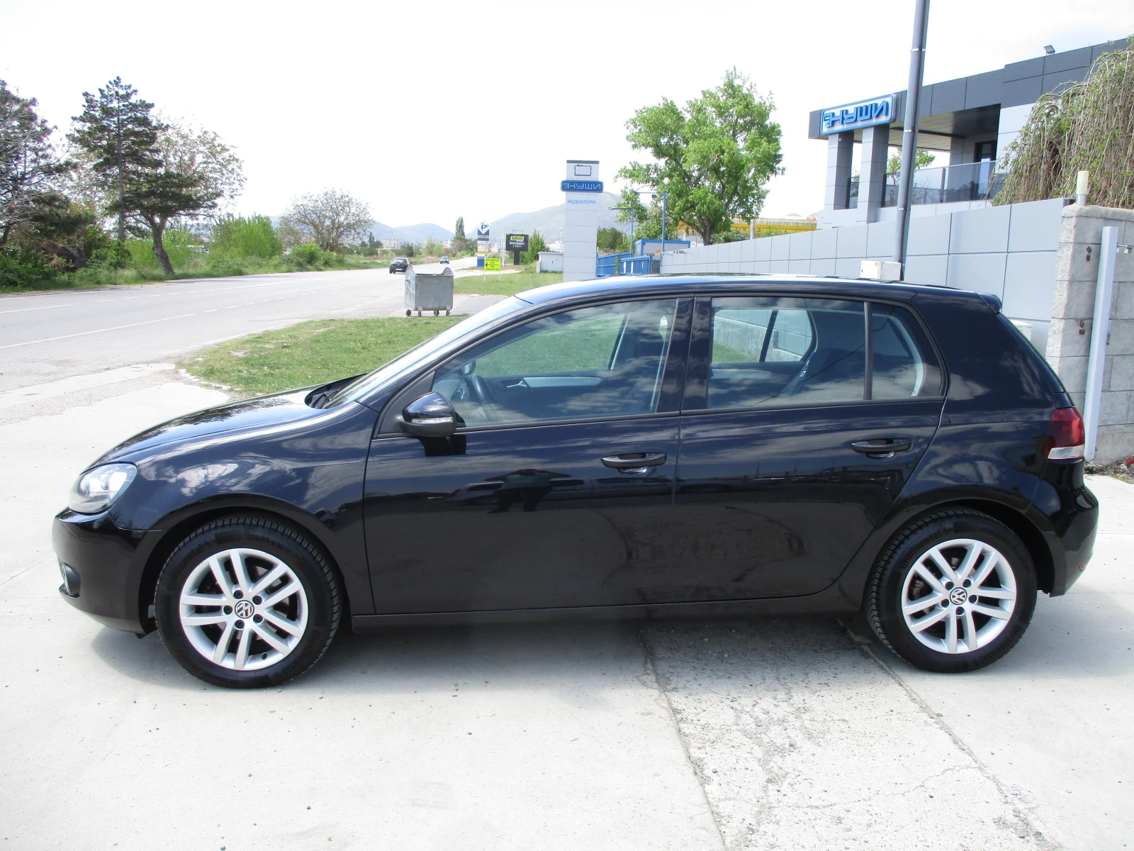 VW Golf 1.6/ДИЗЕЛ/105кс./АВТОМАТИК/КАТО НОВА - изображение 7