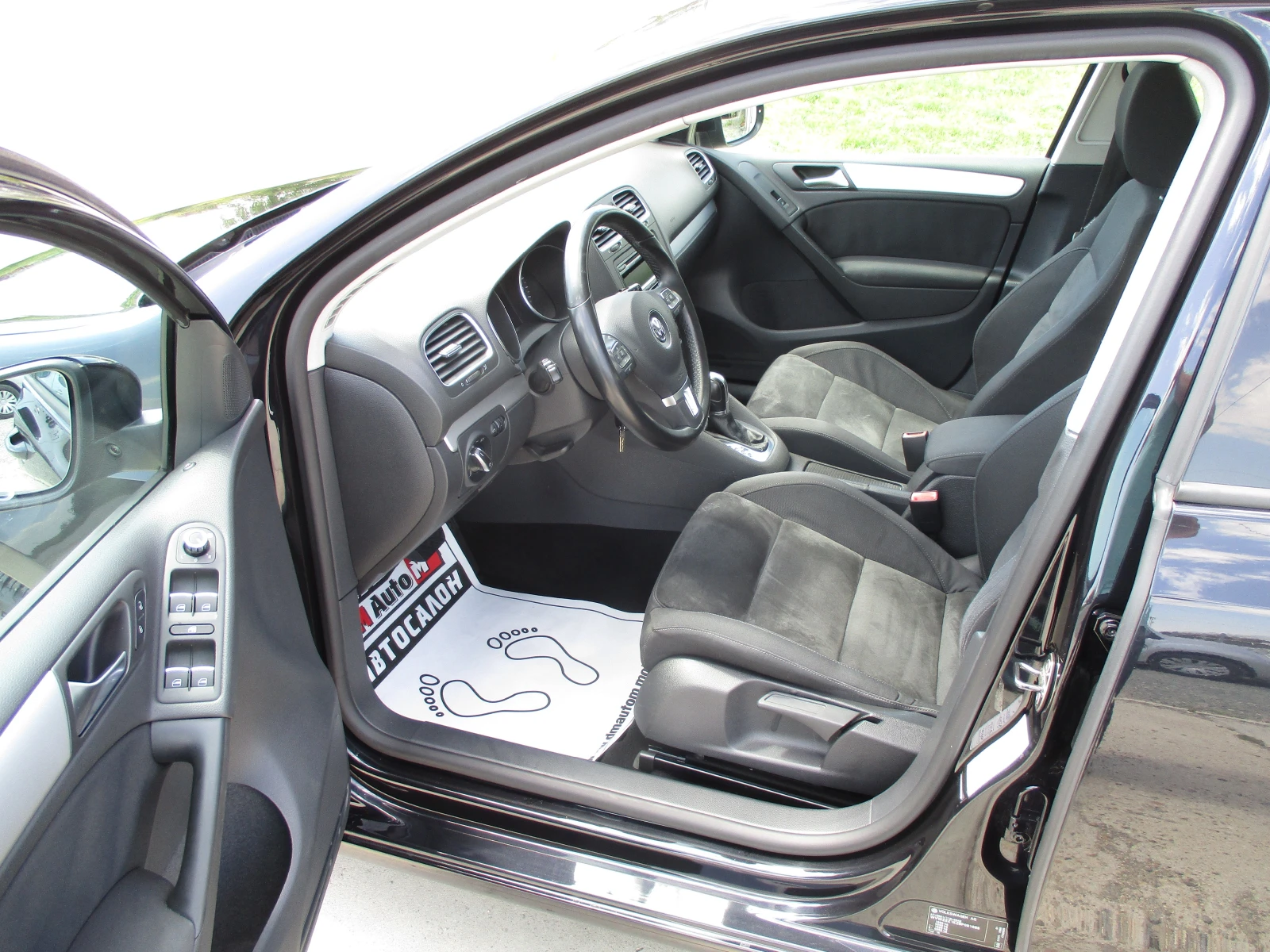 VW Golf 1.6/ДИЗЕЛ/105кс./АВТОМАТИК/КАТО НОВА - изображение 9