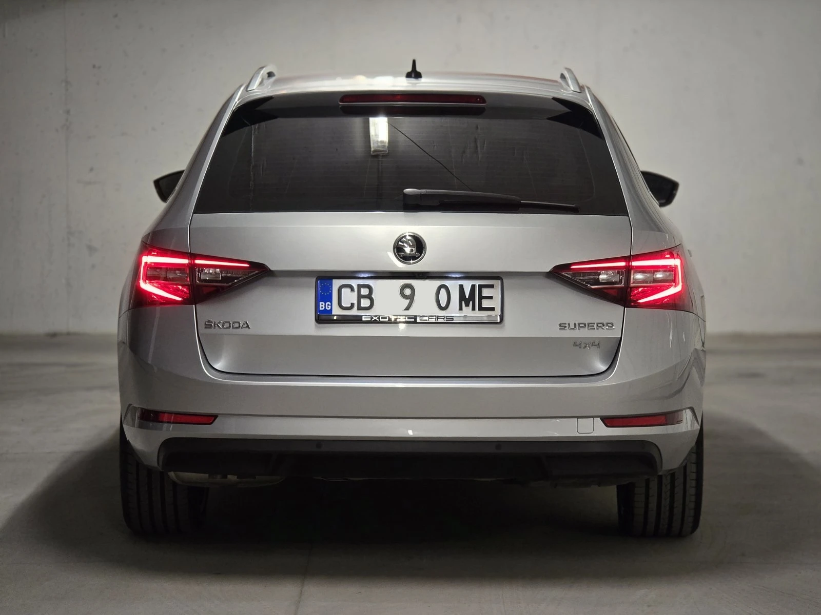 Skoda Superb  - изображение 4