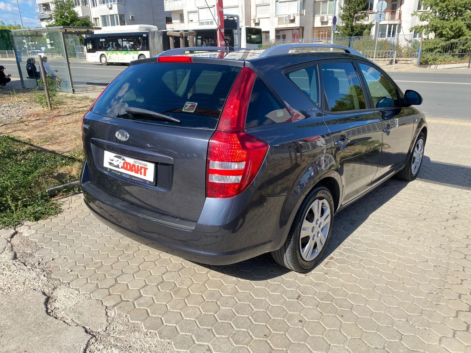 Kia Ceed 1.6i/РЕАЛНИ КМ ! ! !  - изображение 4