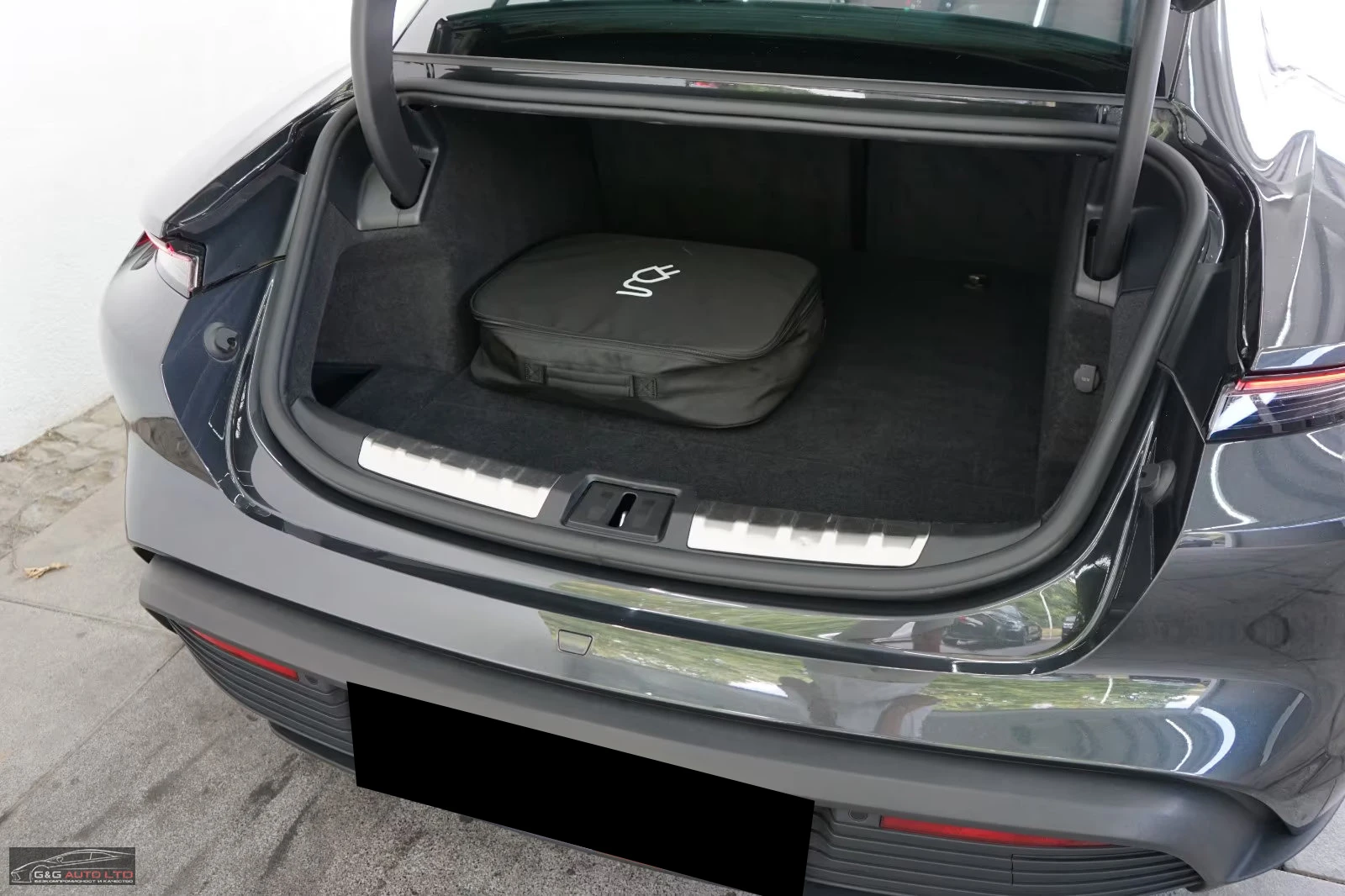 Porsche Taycan 4S/530HP/BURMESTER/PANO/CHRONO/ACC/HUD/360/826v - изображение 9