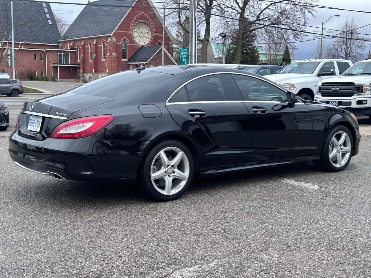 Mercedes-Benz CLS 550 /ПАНОРАМА/360/HARMAN KARDON/ОБДУХВАНЕ, снимка 8 - Автомобили и джипове - 54164119