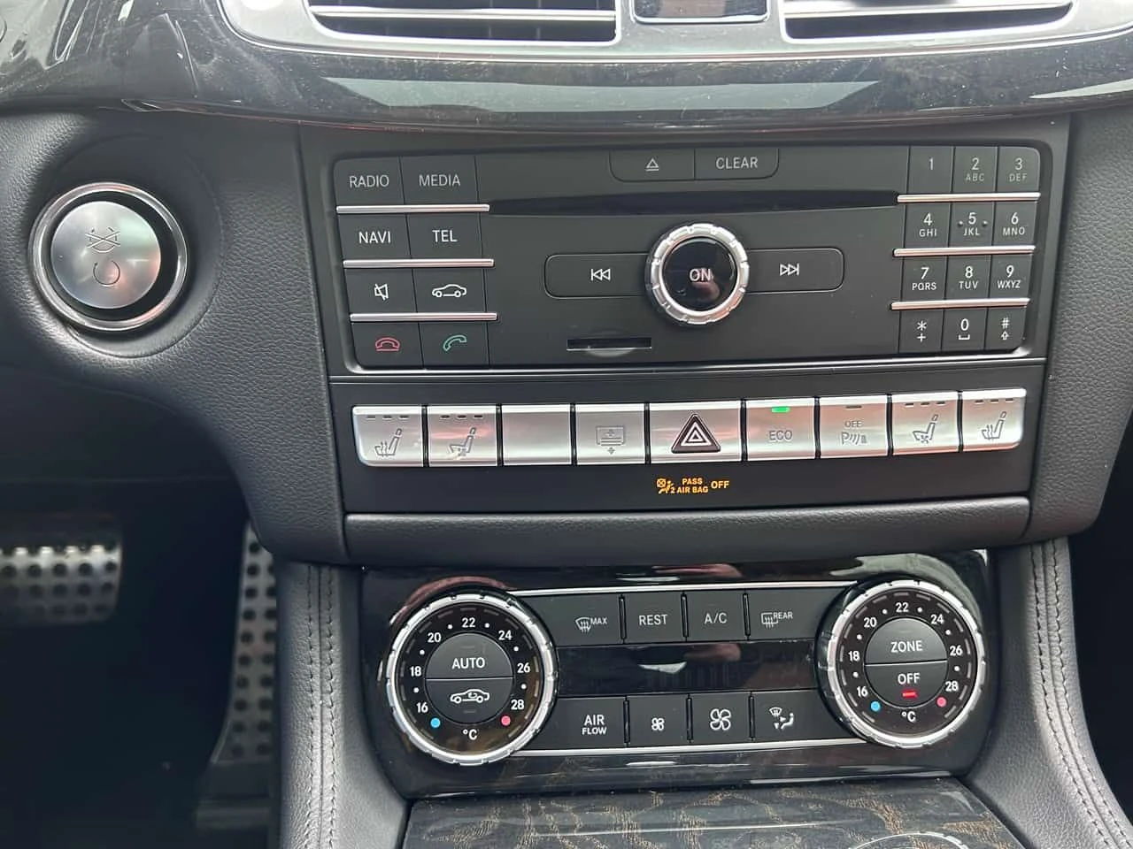 Mercedes-Benz CLS 550 /ПАНОРАМА/360/HARMAN KARDON/ОБДУХВАНЕ, снимка 16 - Автомобили и джипове - 54164119