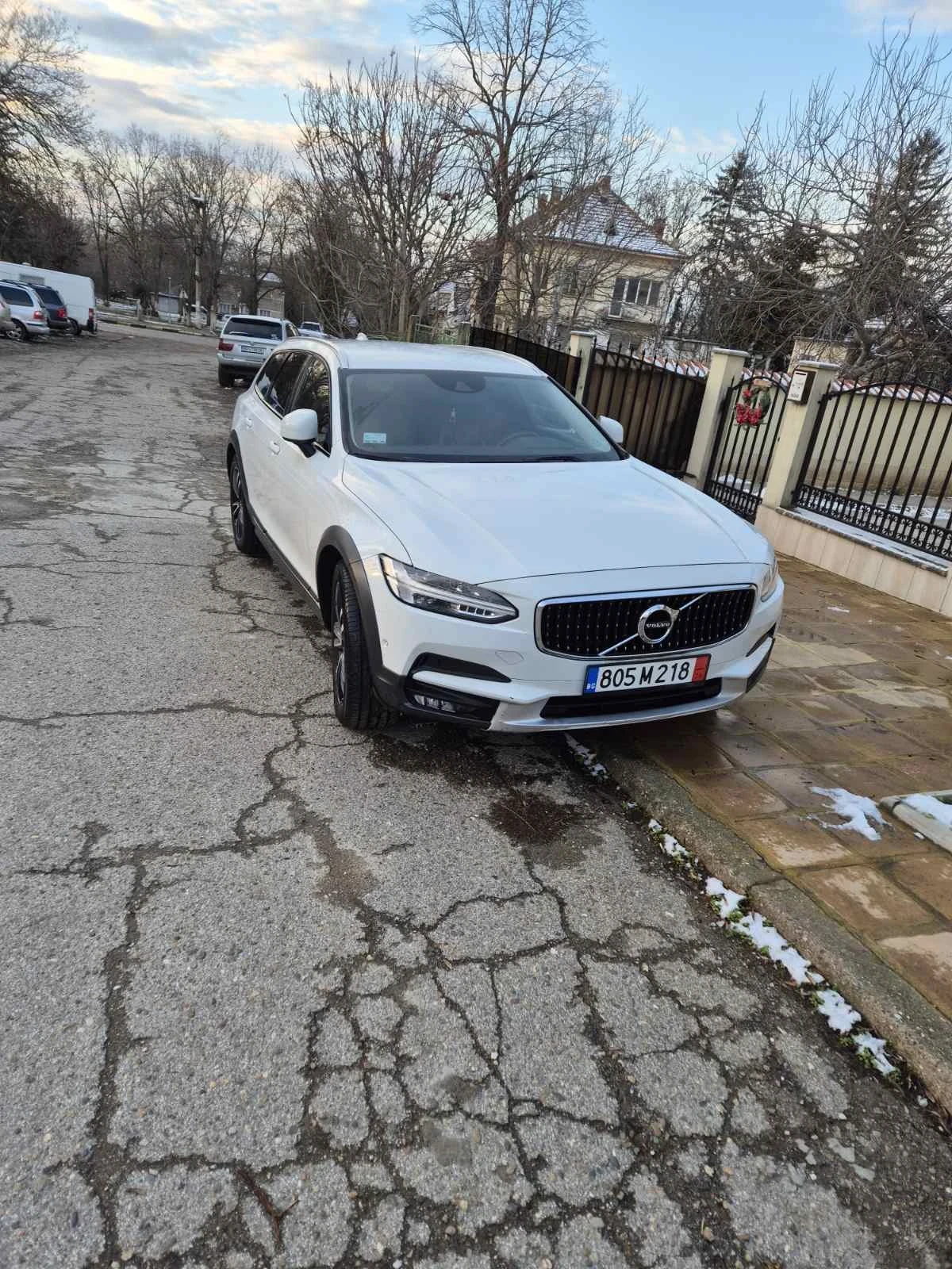 Volvo V90 Cross Country 2.0D, снимка 5 - Автомобили и джипове - 54199113