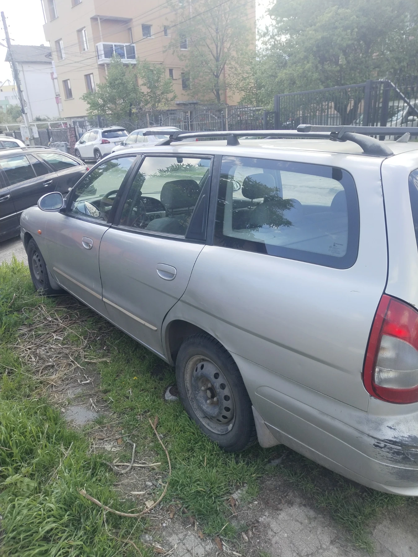 Daewoo Nubira, снимка 4 - Автомобили и джипове - 54477944