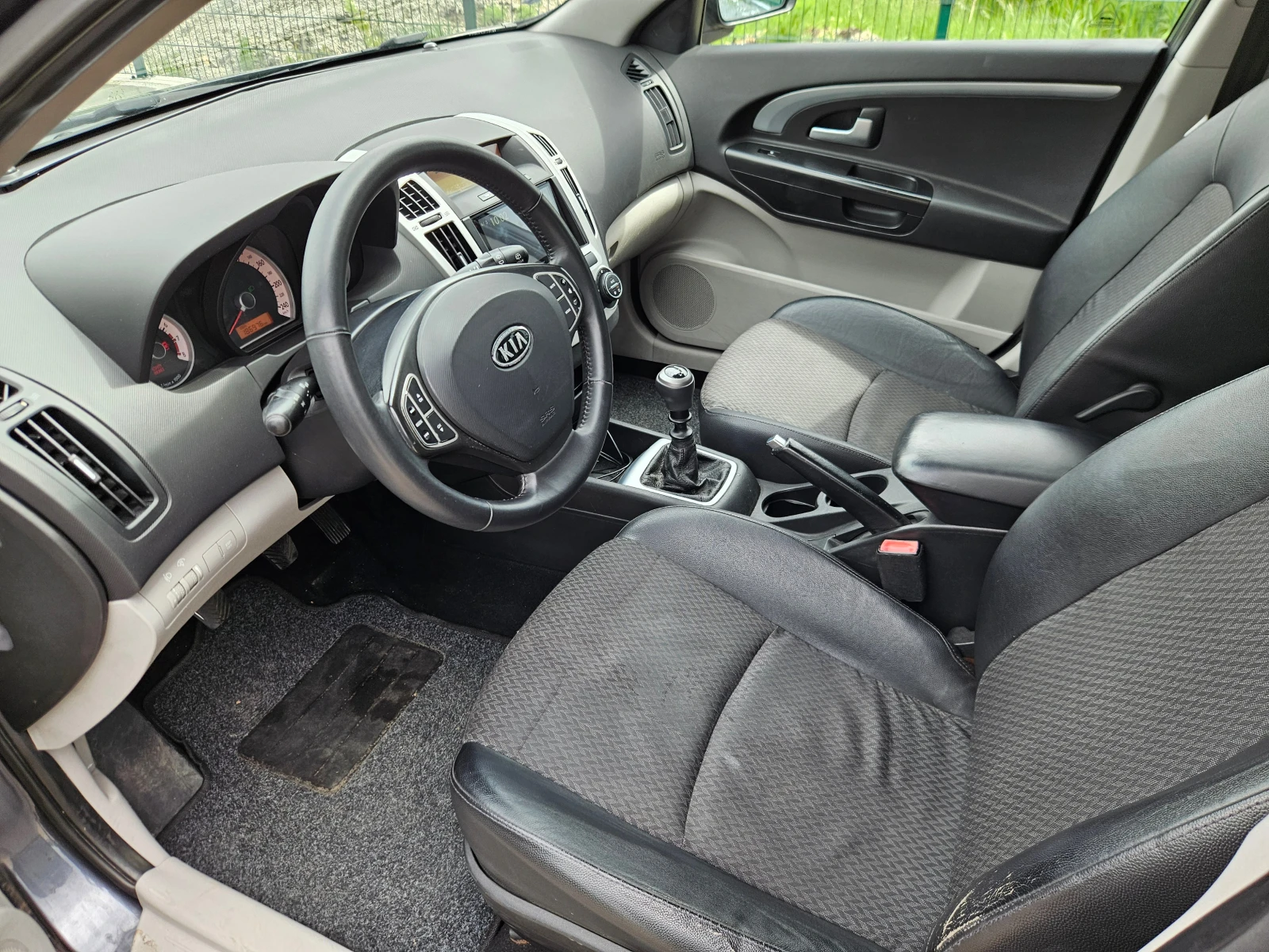 Kia Ceed, снимка 9 - Автомобили и джипове - 54553873