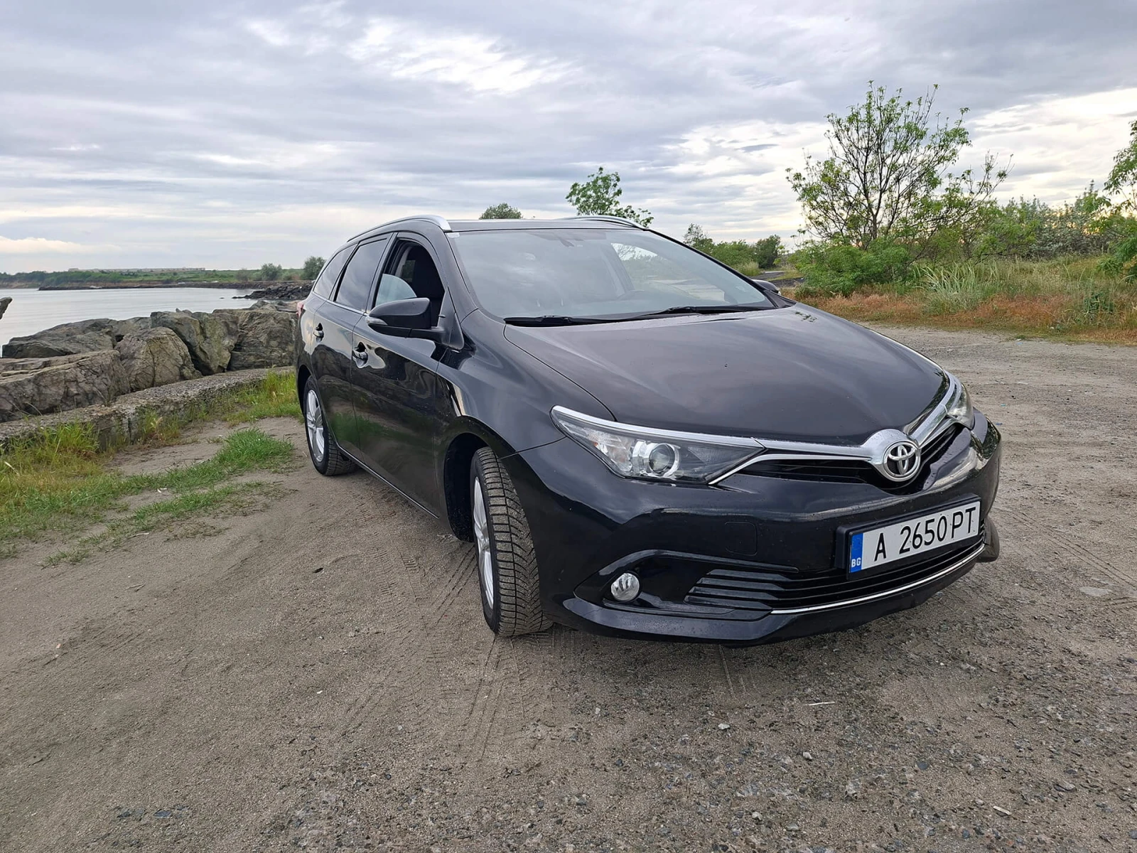 Toyota Auris TS, снимка 15 - Автомобили и джипове - 54653239