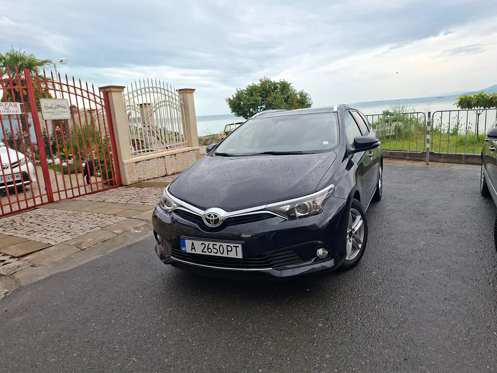 Toyota Auris TS