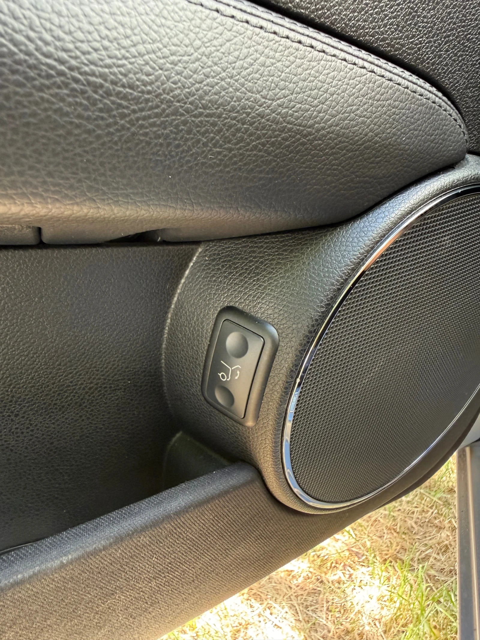 Mercedes-Benz C 320, снимка 9 - Автомобили и джипове - 55426509