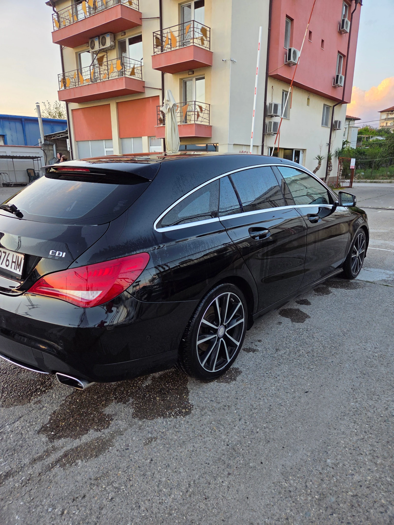 Mercedes-Benz CLA 200, снимка 5 - Автомобили и джипове - 55269025
