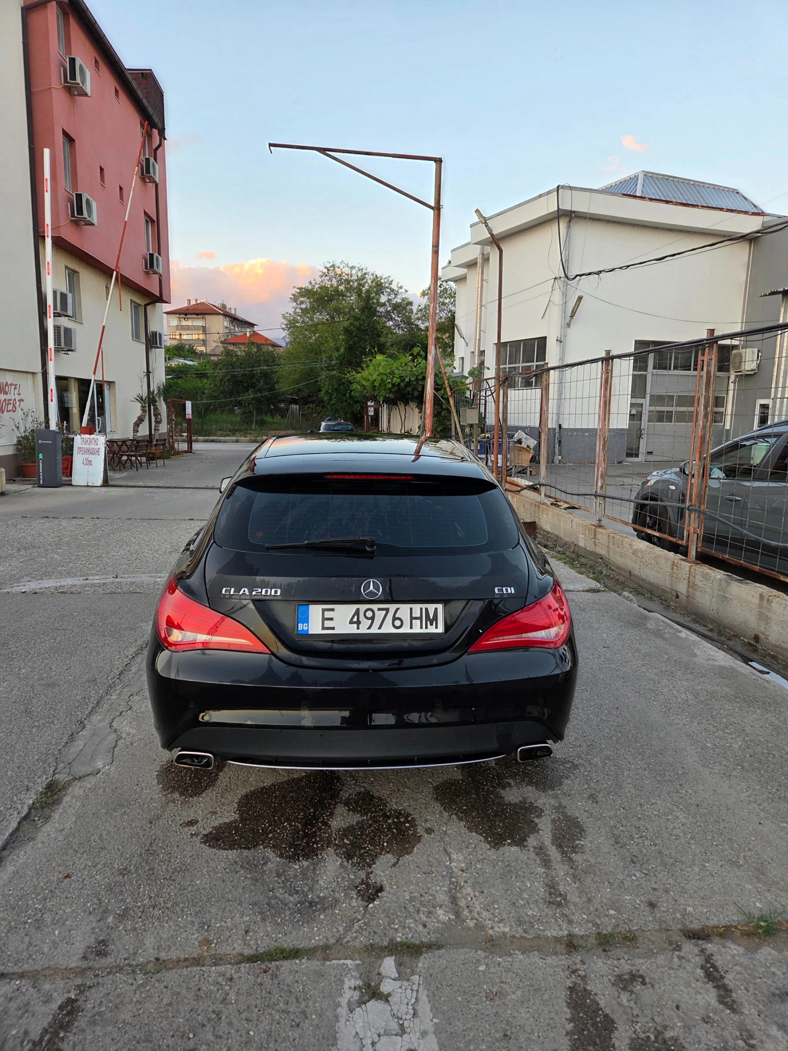 Mercedes-Benz CLA 200, снимка 4 - Автомобили и джипове - 55269025