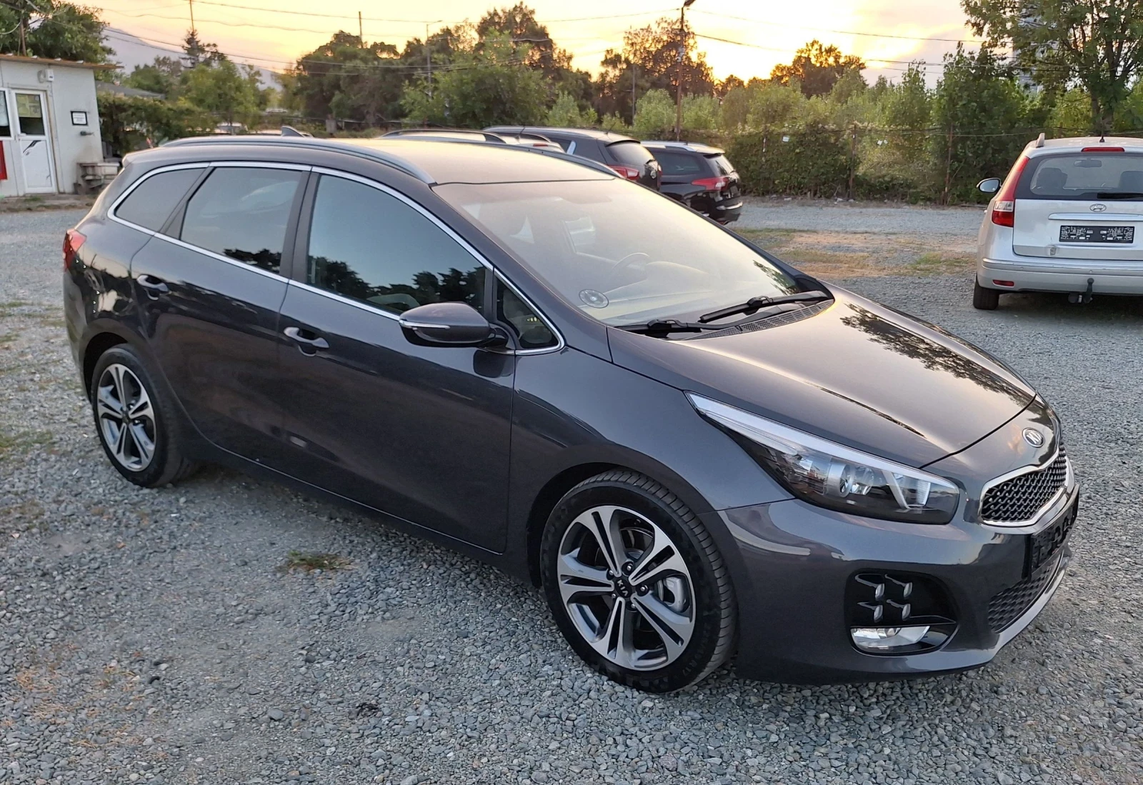 Kia Ceed 1.6-136кс. GT-Line-подгрев-камера, снимка 2 - Автомобили и джипове - 55590895